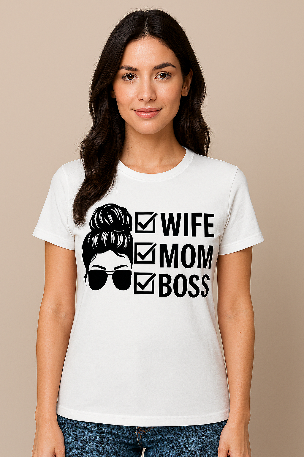 Tricou „Mom / Wife / Boss” – Putere, stil și atitudine